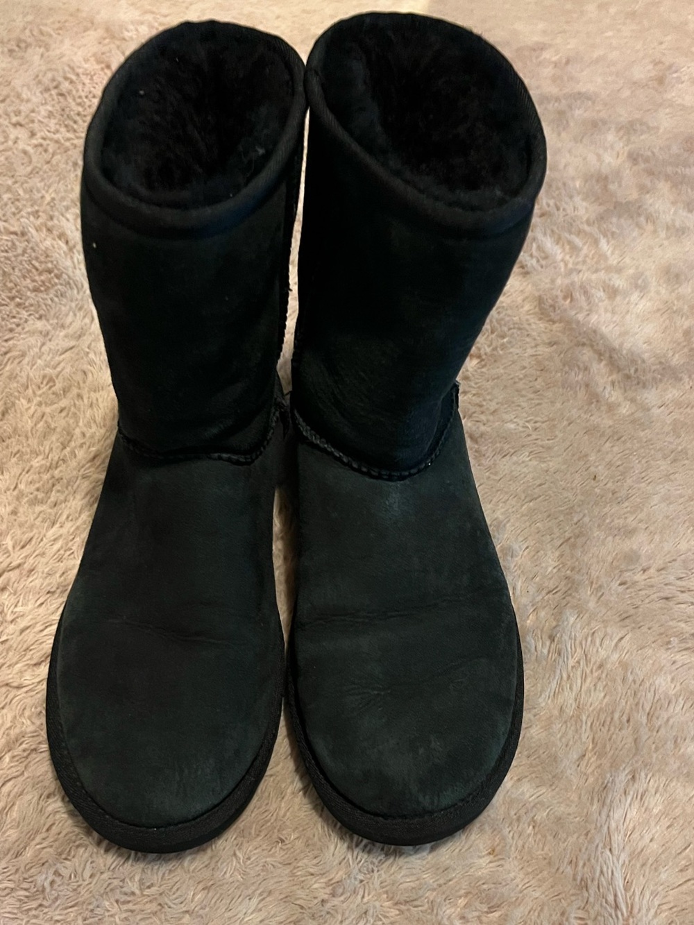 UGG Women's Short Classic II Boots in Black